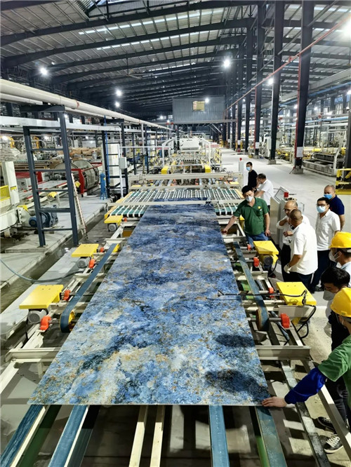 金巖獎｜哪個巖板品牌的工廠最“豪橫”？這9個必須榜上有名！